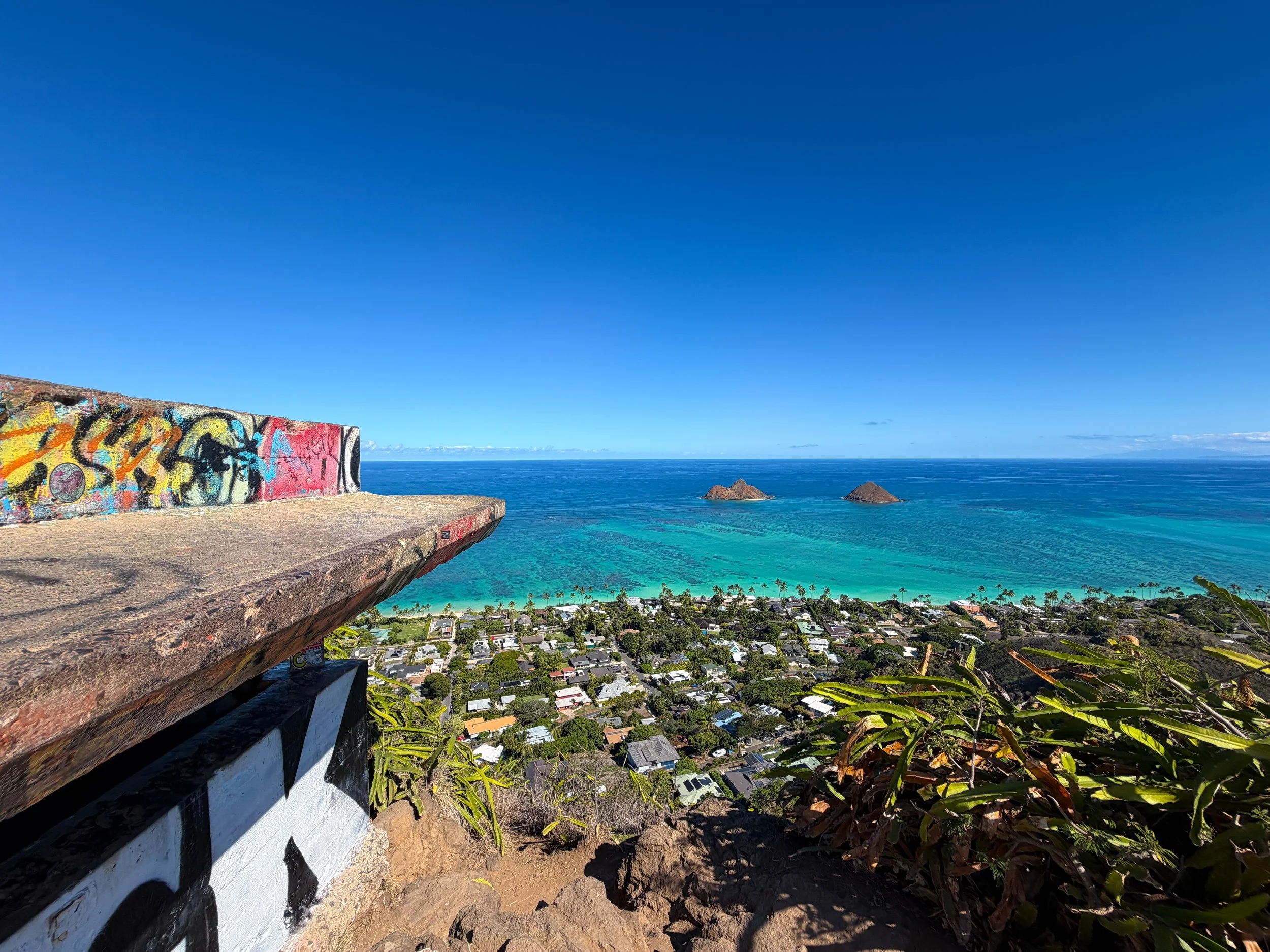 Hiking the Lanikai Pillbox Trail (Kaʻiwa Ridge) on Oʻahu, Hawaiʻi